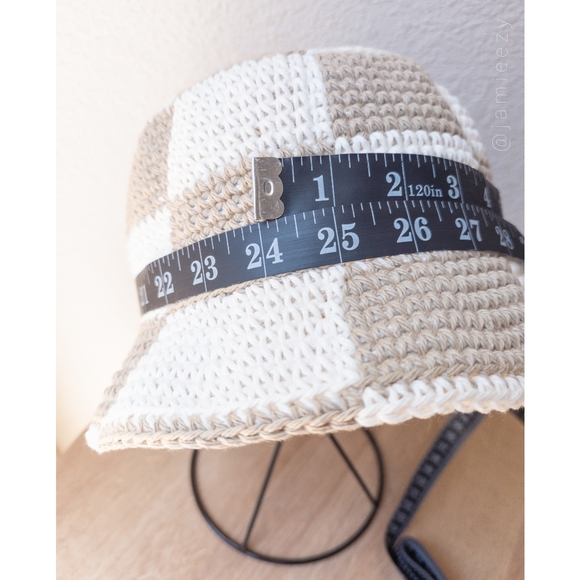 Checkered Crochet Bucket Hat - Cream/Tan (Handmade) - Picture 11 of 11